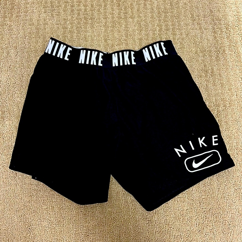 COPY - Girls Nike Shorts